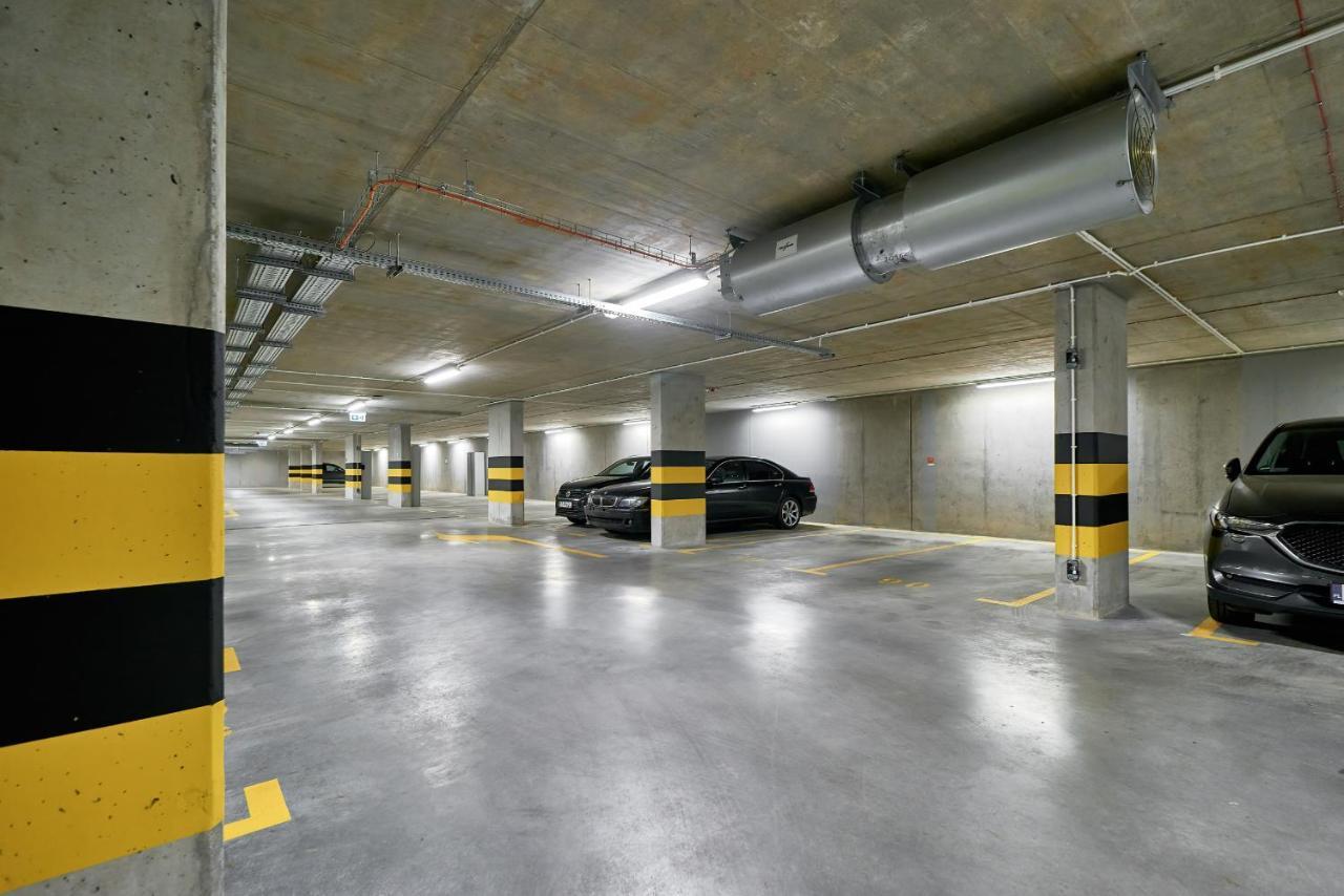 Exclusive Apartments Gwiazdzista With Free Garage Wroclaw By Noclegi Renters Buitenkant foto