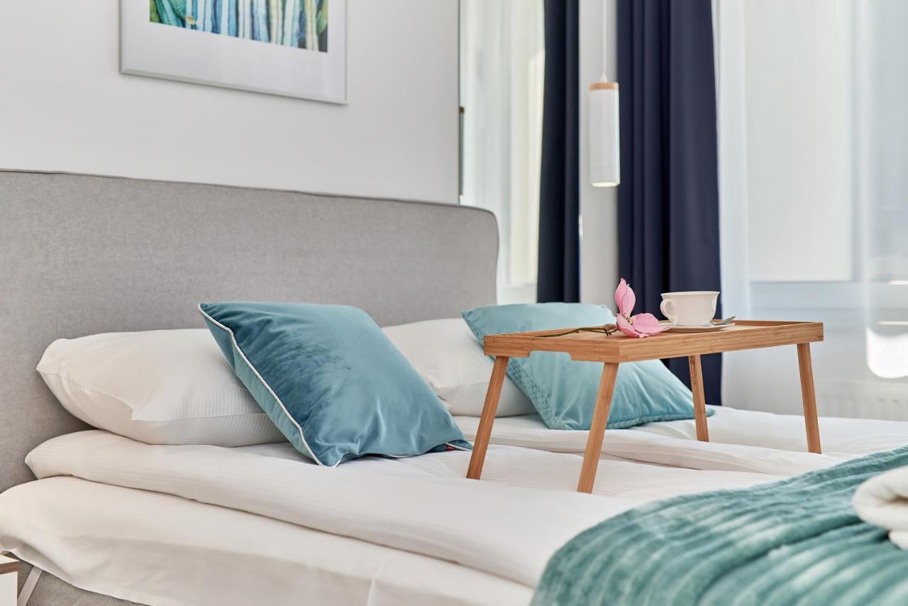 Exclusive Apartments Gwiazdzista With Free Garage Wroclaw By Noclegi Renters Buitenkant foto