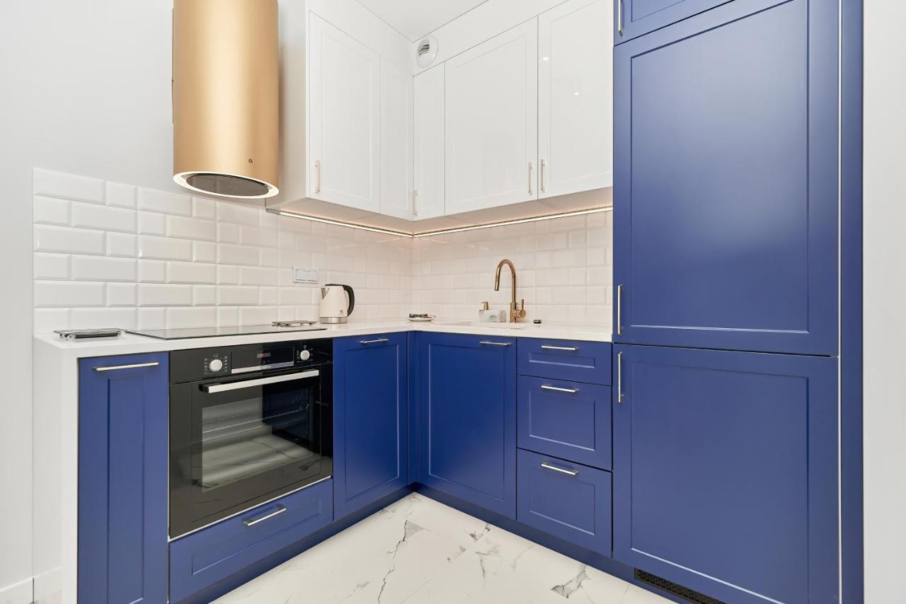 Exclusive Apartments Gwiazdzista With Free Garage Wroclaw By Noclegi Renters Buitenkant foto