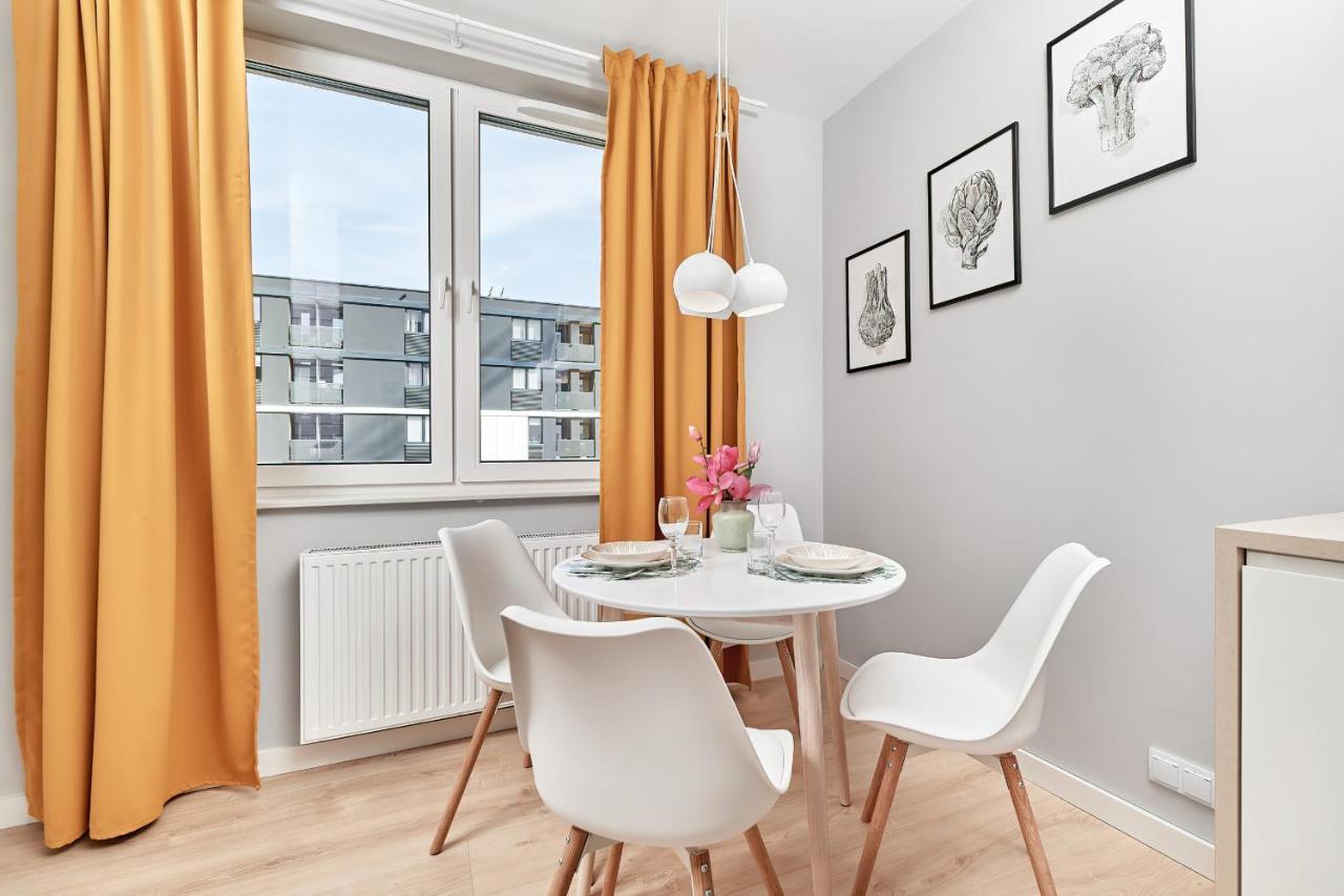 Exclusive Apartments Gwiazdzista With Free Garage Wroclaw By Noclegi Renters Buitenkant foto