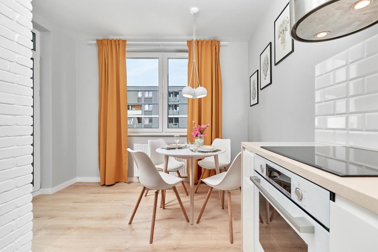 Exclusive Apartments Gwiazdzista With Free Garage Wroclaw By Noclegi Renters Buitenkant foto