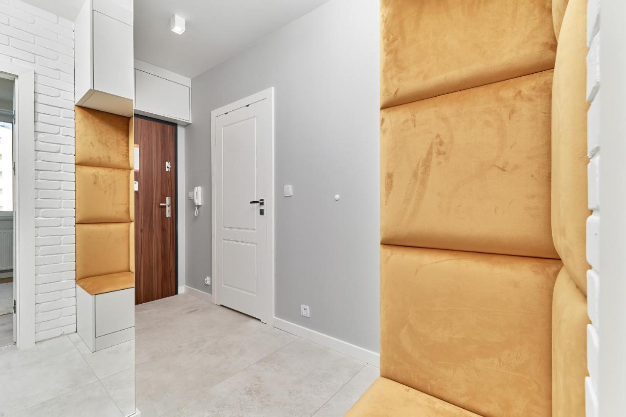Exclusive Apartments Gwiazdzista With Free Garage Wroclaw By Noclegi Renters Buitenkant foto